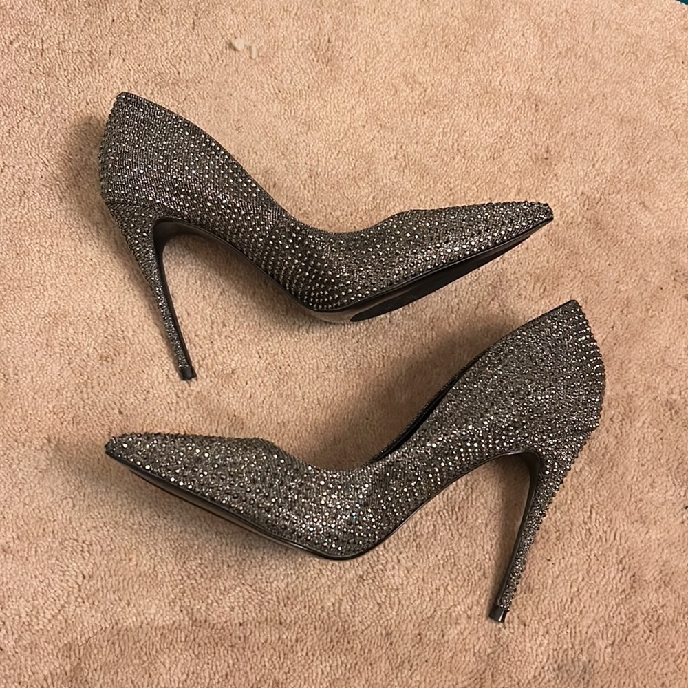 NWOT Steve Madden Rhinestone Stiletto